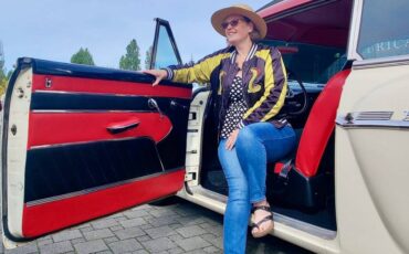 Packard-clipper-panama-super-1954-white-3