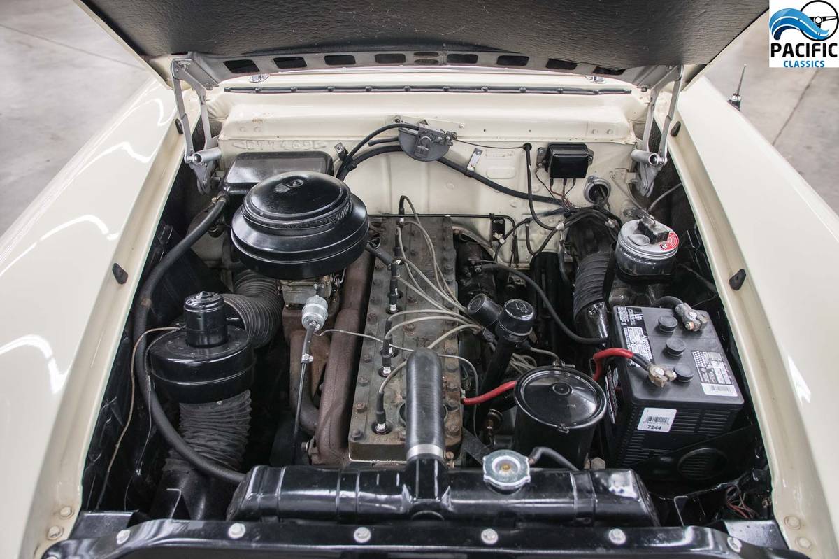 Packard-clipper-panama-super-1954-white-6