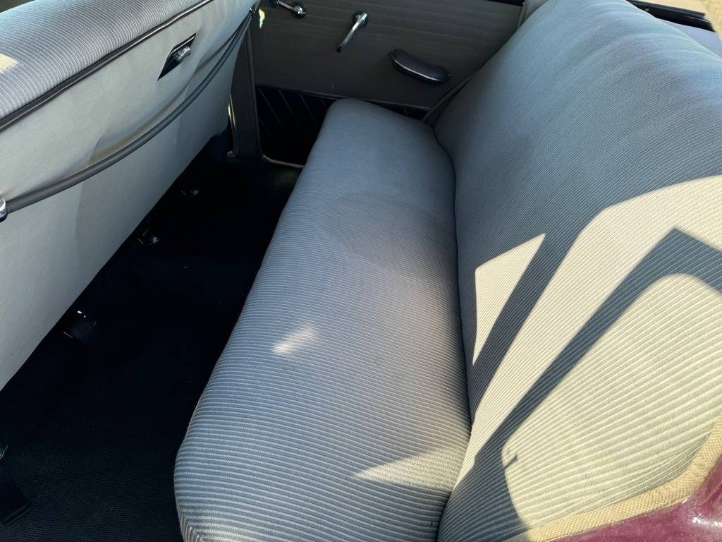 Packard-clipper-touring-sedan-1953-purple-103