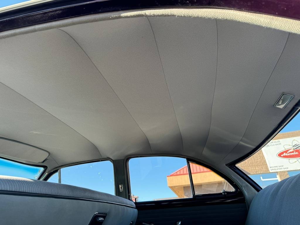 Packard-clipper-touring-sedan-1953-purple-186