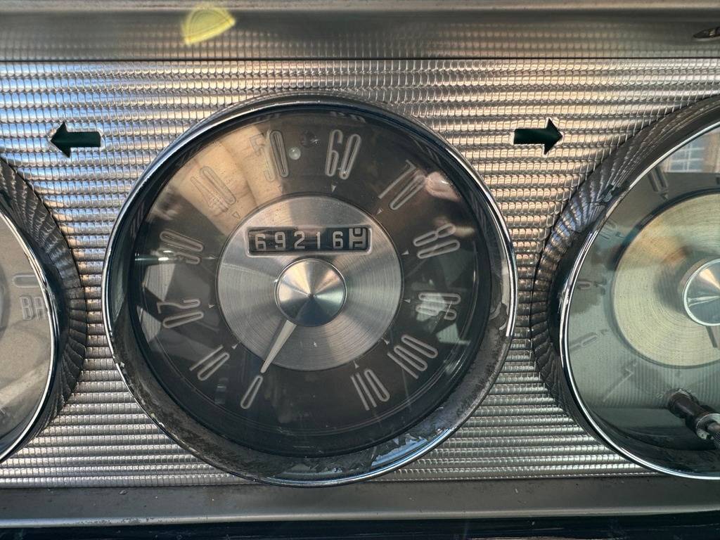 Packard-clipper-touring-sedan-1953-purple-267