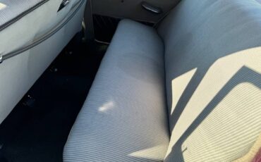 Packard-clipper-touring-sedan-1953-purple-46