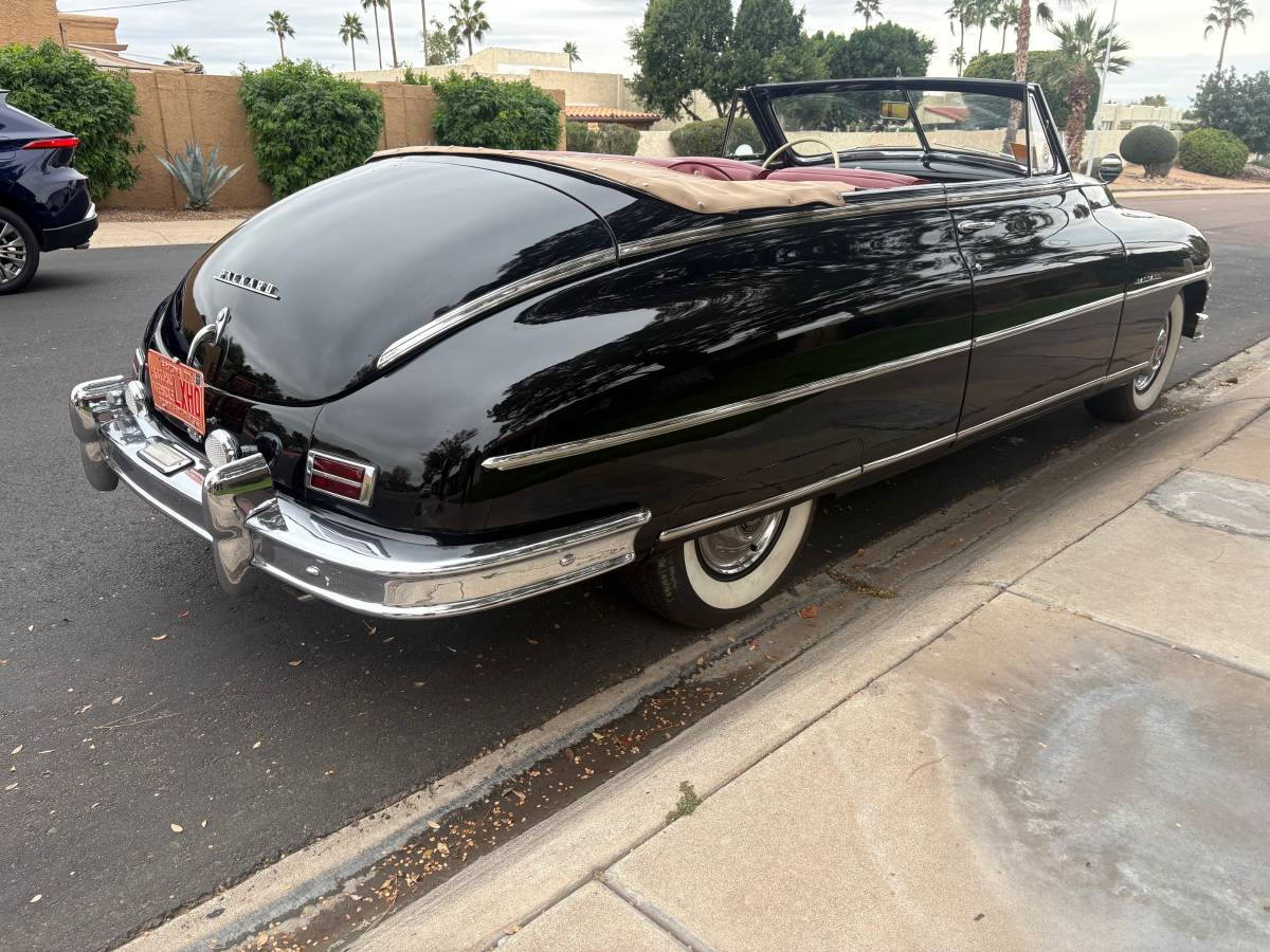 Packard-victoria-conv-1949-black-9