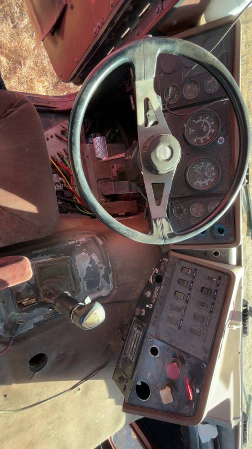 Peterbilt-diesel-1980-brown-6