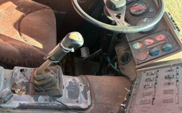 Peterbilt-diesel-1980-brown-7