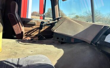 Peterbilt-diesel-1980-brown-8