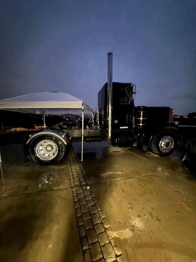 Peterbuilt-359-diesel-1973-1