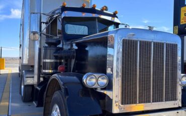 Peterbuilt-359-diesel-1973