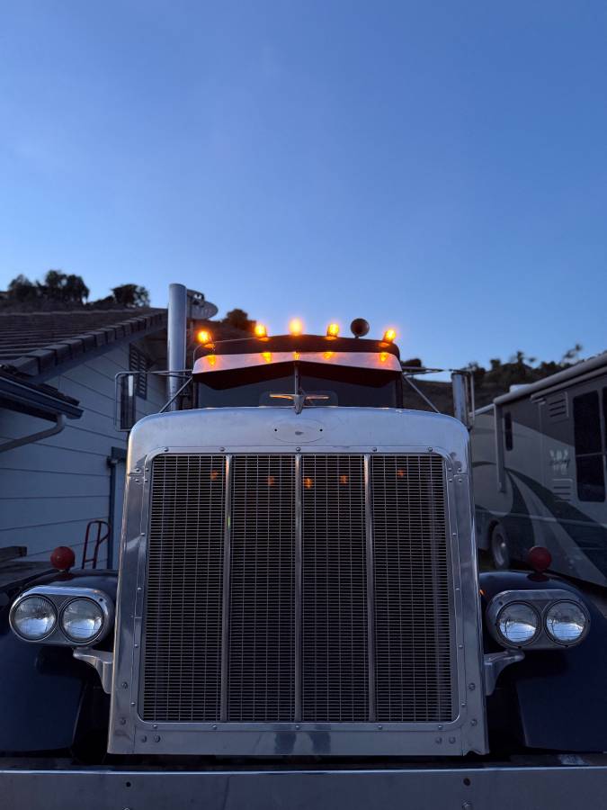 Peterbuilt-359-diesel-1973-4