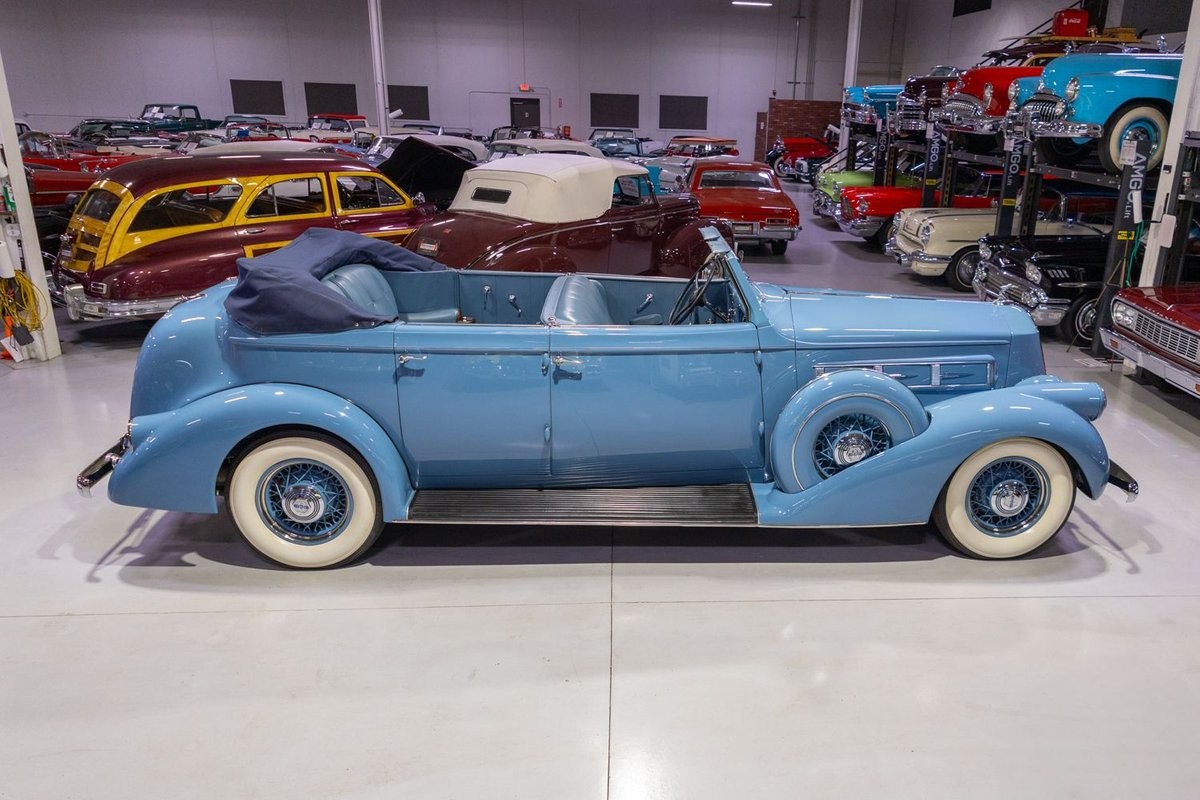 Pierce-Arrow-1936-Convertible-10