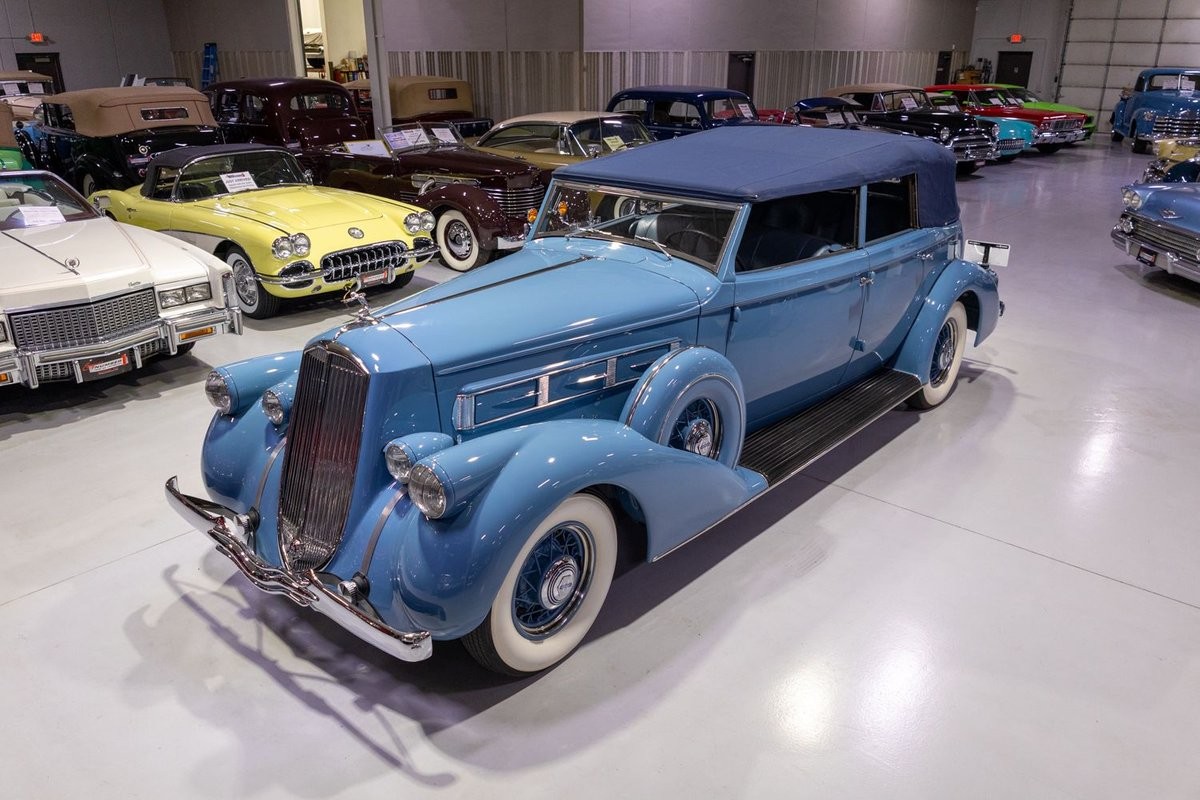 Pierce-Arrow-1936-Convertible-15