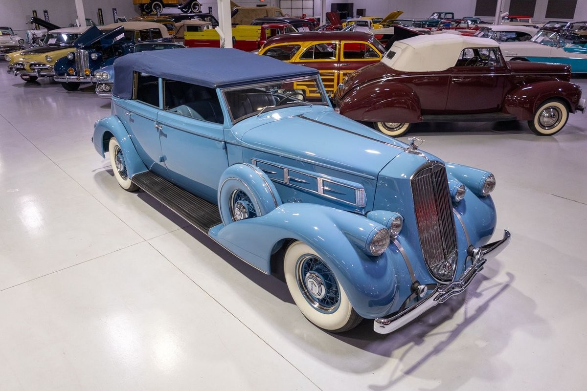 Pierce-Arrow-1936-Convertible-17