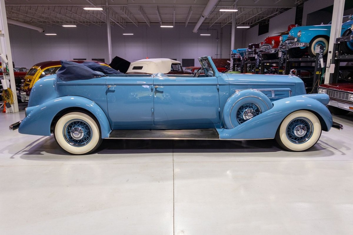 Pierce-Arrow-1936-Convertible-26