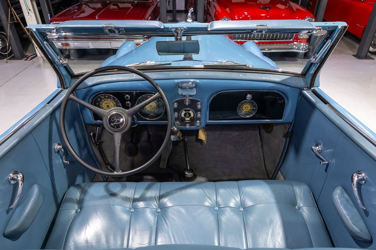 Pierce-Arrow-1936-Convertible-3