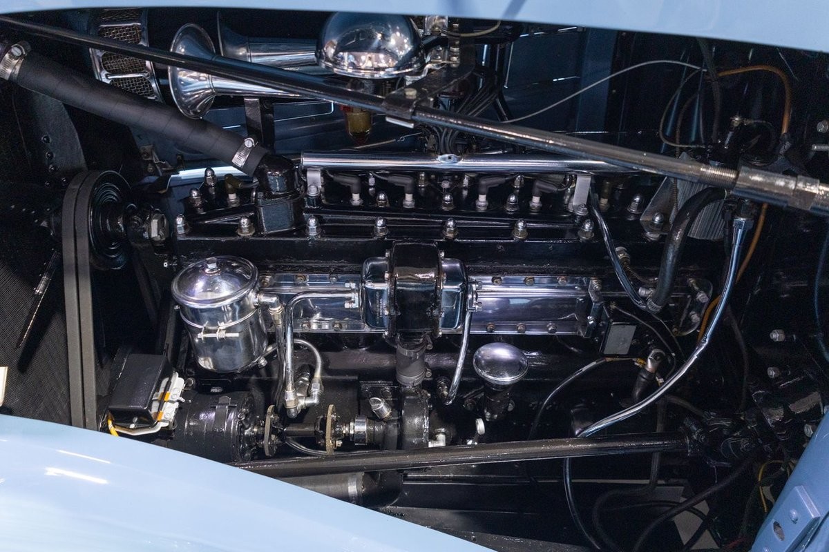 Pierce-Arrow-1936-Convertible-5