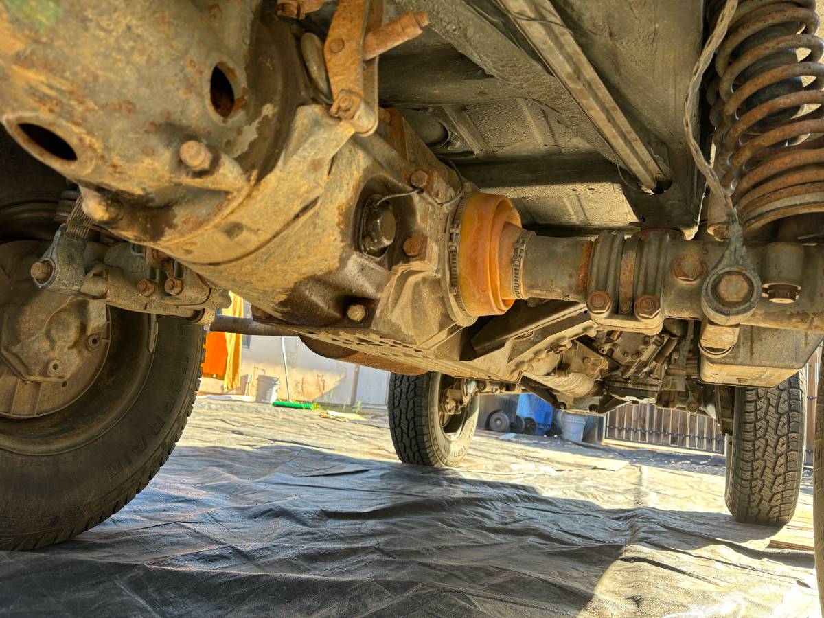 Pinzgauer-1974-green-7