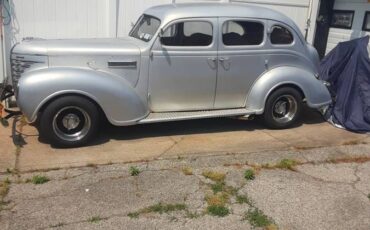 Plymouth-1939-custom
