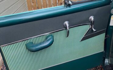 Plymouth-1954-green-11