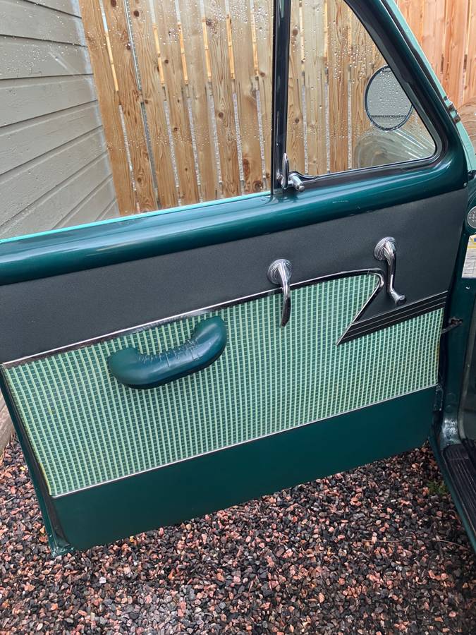 Plymouth-1954-green-11