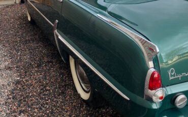 Plymouth-1954-green-4