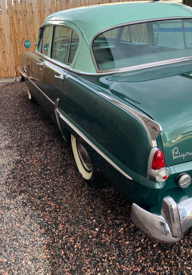 Plymouth-1954-green-4