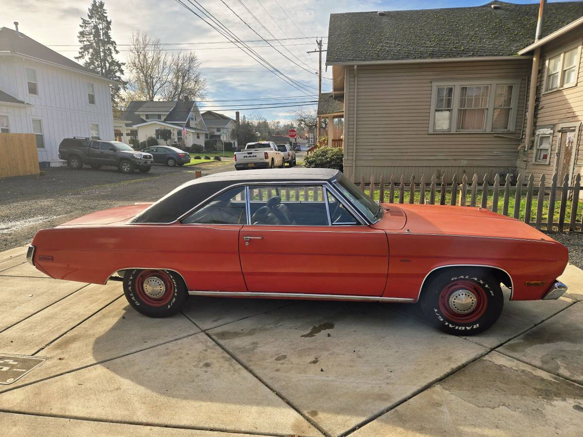 Plymouth-1972-red-2