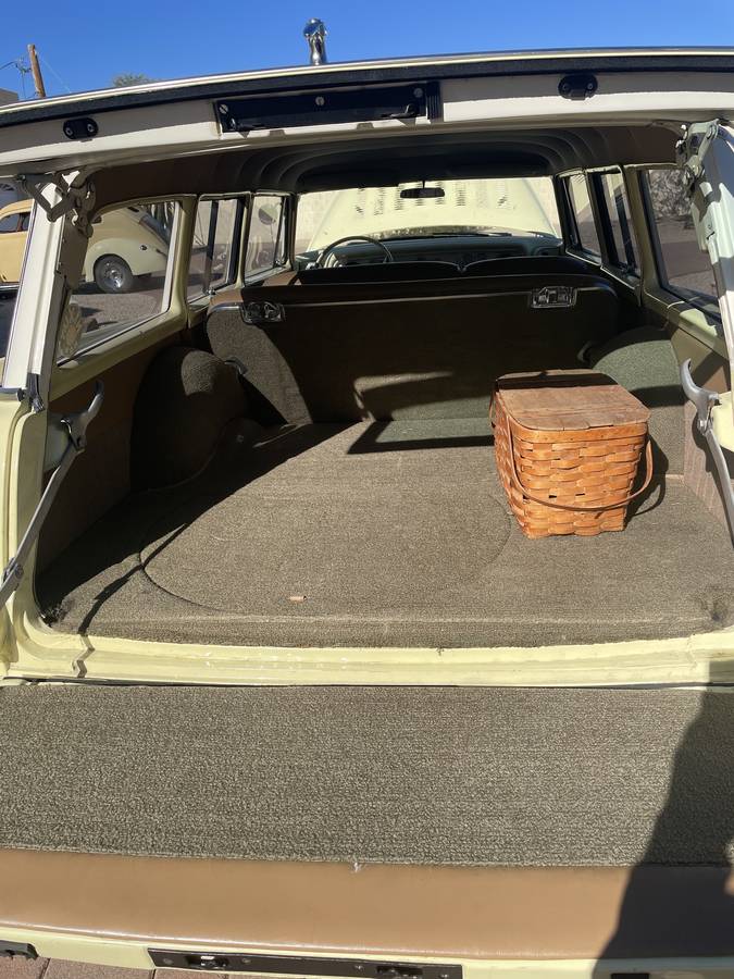 Plymouth-2-door-wagon-1956-2