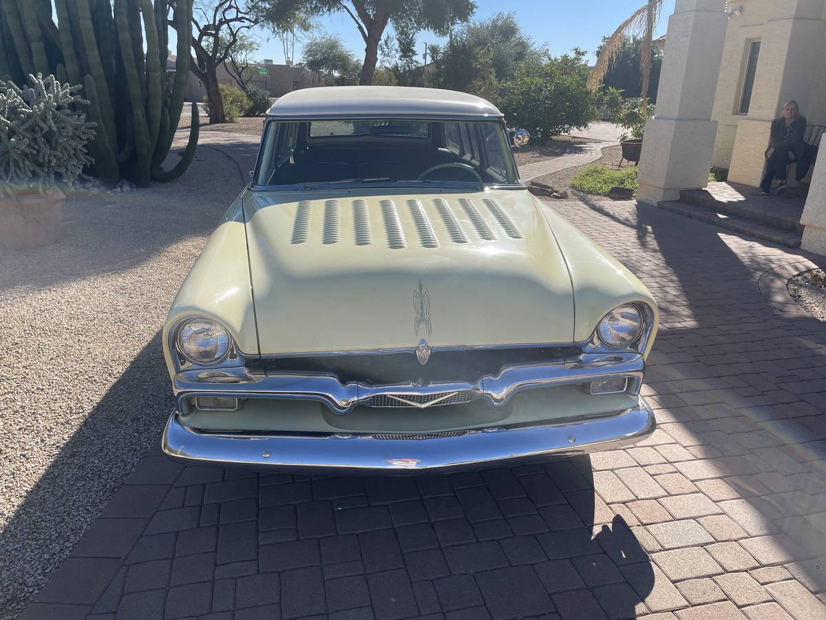Plymouth-2-door-wagon-1956-4