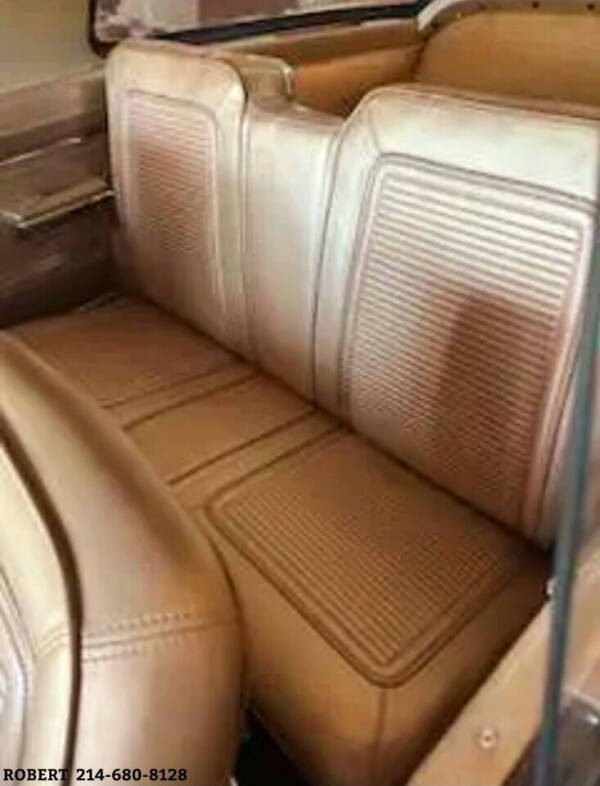 Plymouth-Barracuda-1965-Coupe-14