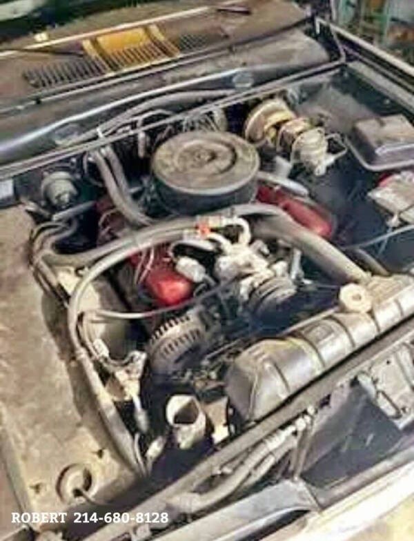 Plymouth-Barracuda-1965-Coupe-19