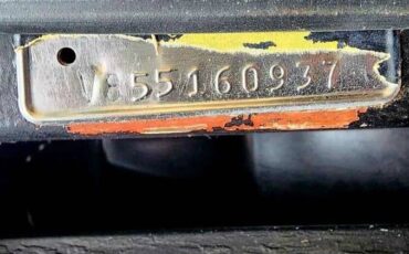 Plymouth-Barracuda-1965-Coupe-25