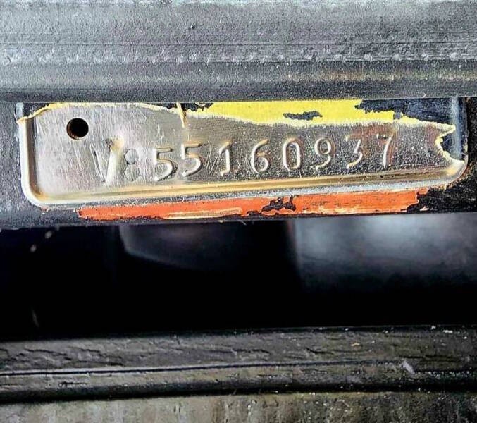 Plymouth-Barracuda-1965-Coupe-25