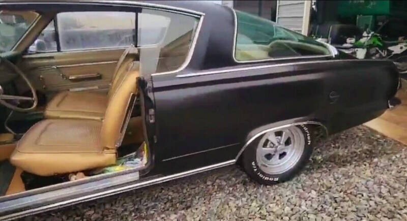 Plymouth-Barracuda-1965-Coupe-9