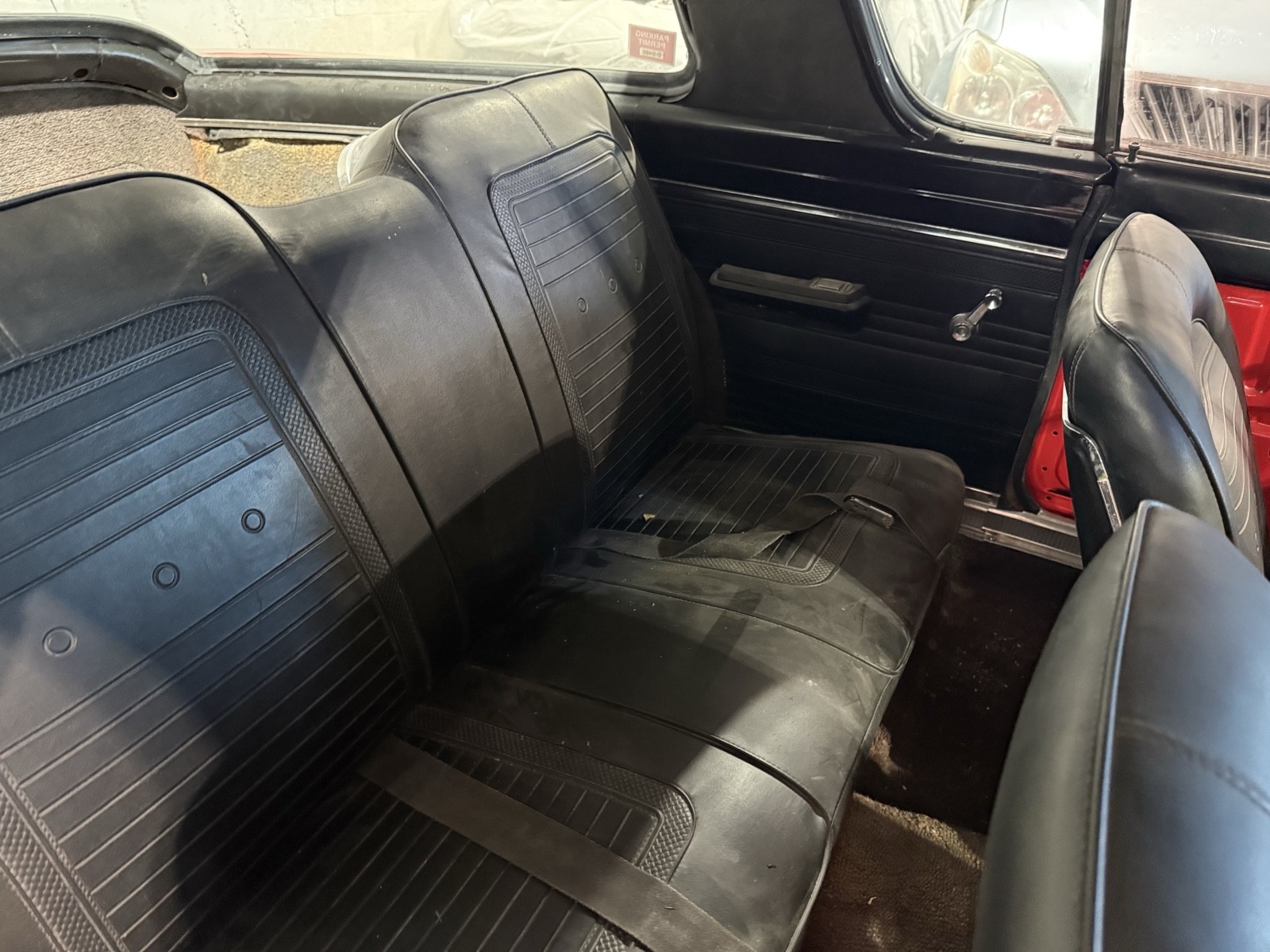 Plymouth-Barracuda-1966-11