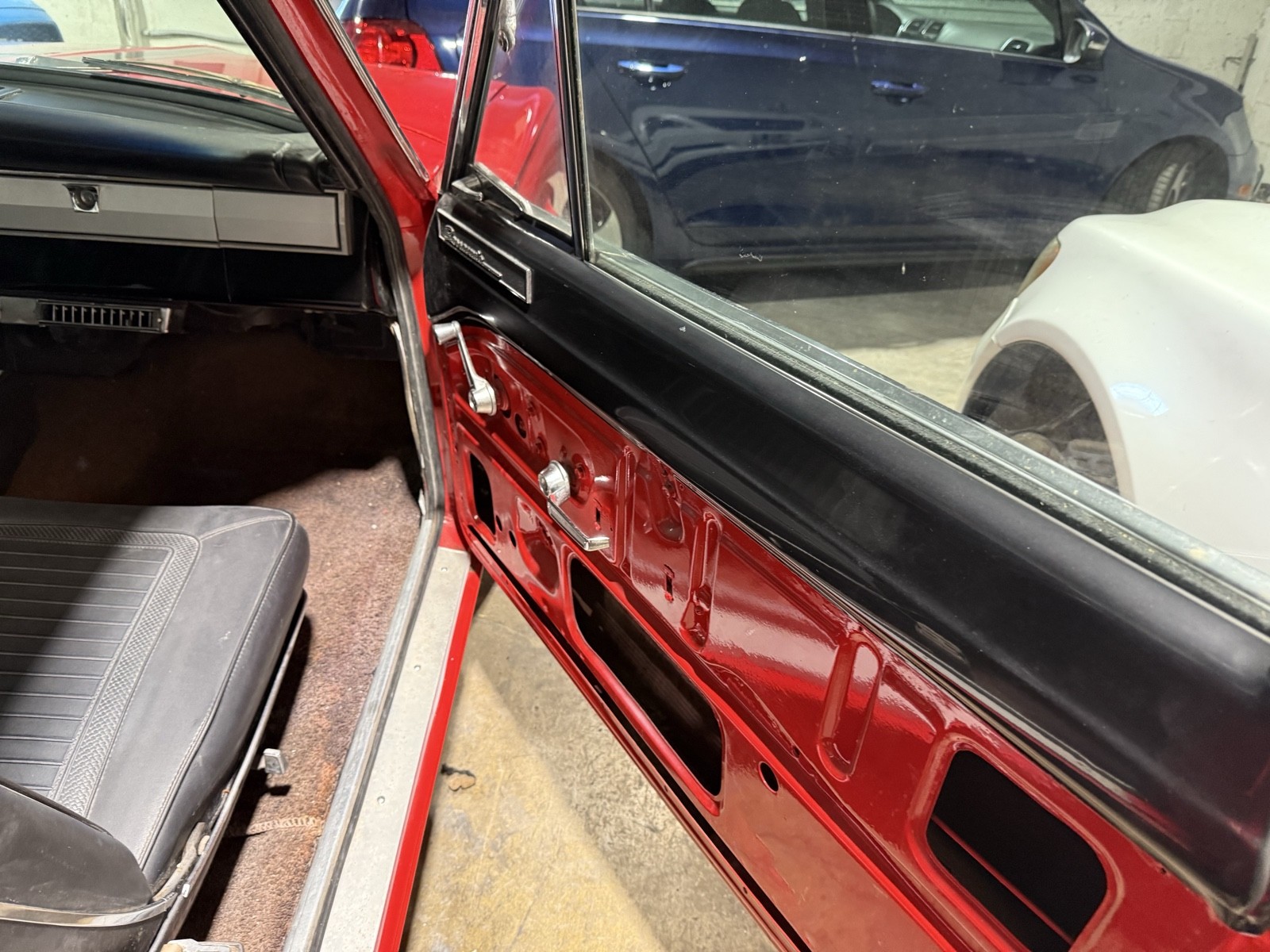 Plymouth-Barracuda-1966-12