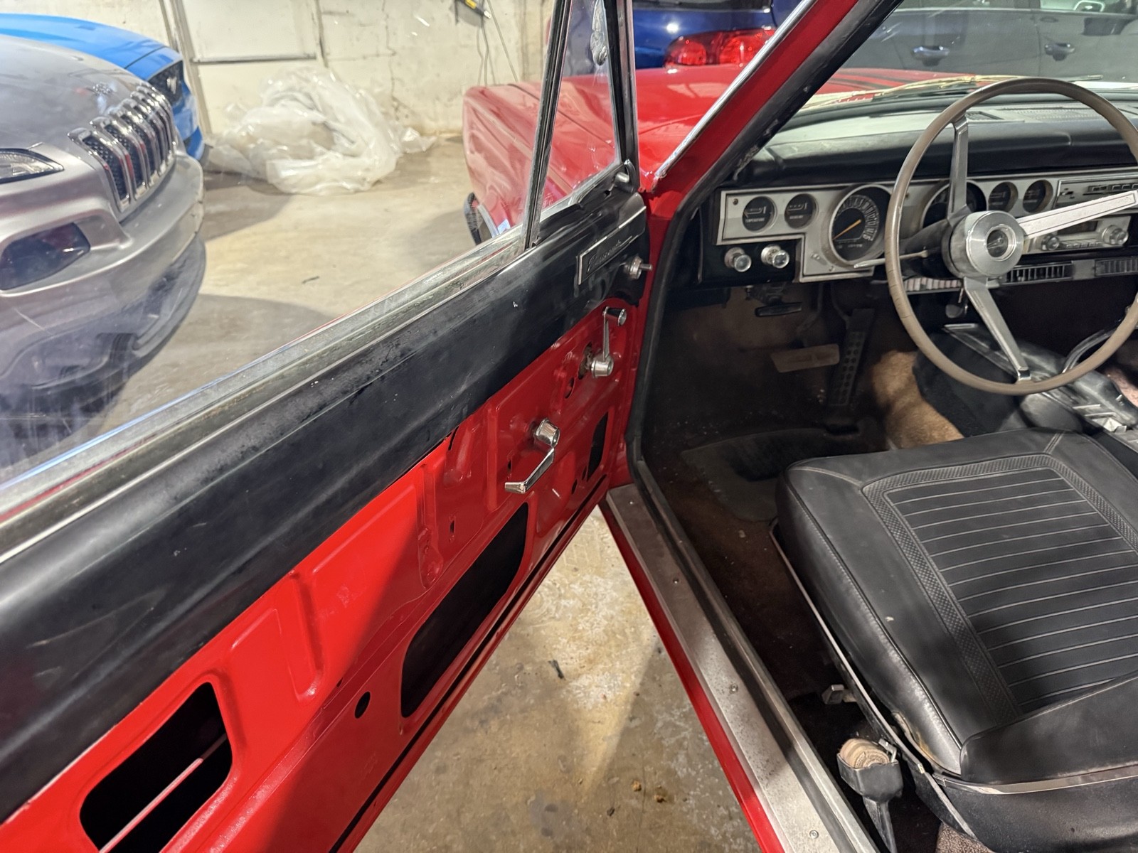 Plymouth-Barracuda-1966-14