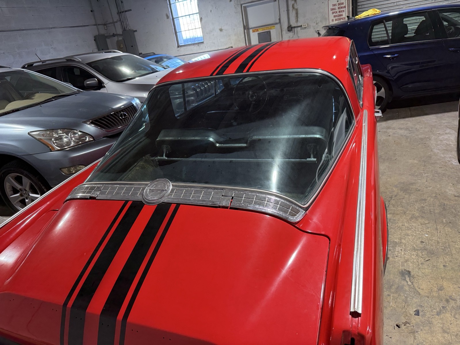 Plymouth-Barracuda-1966-8