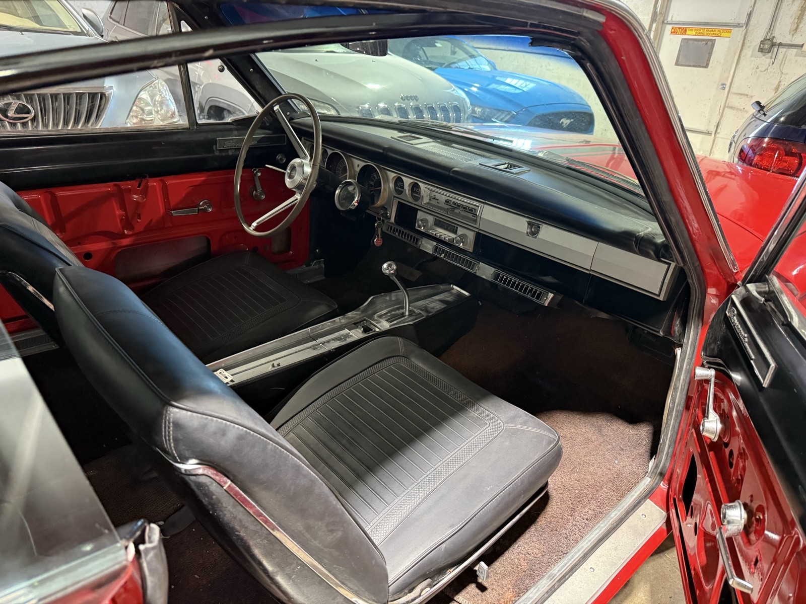 Plymouth-Barracuda-1966-9