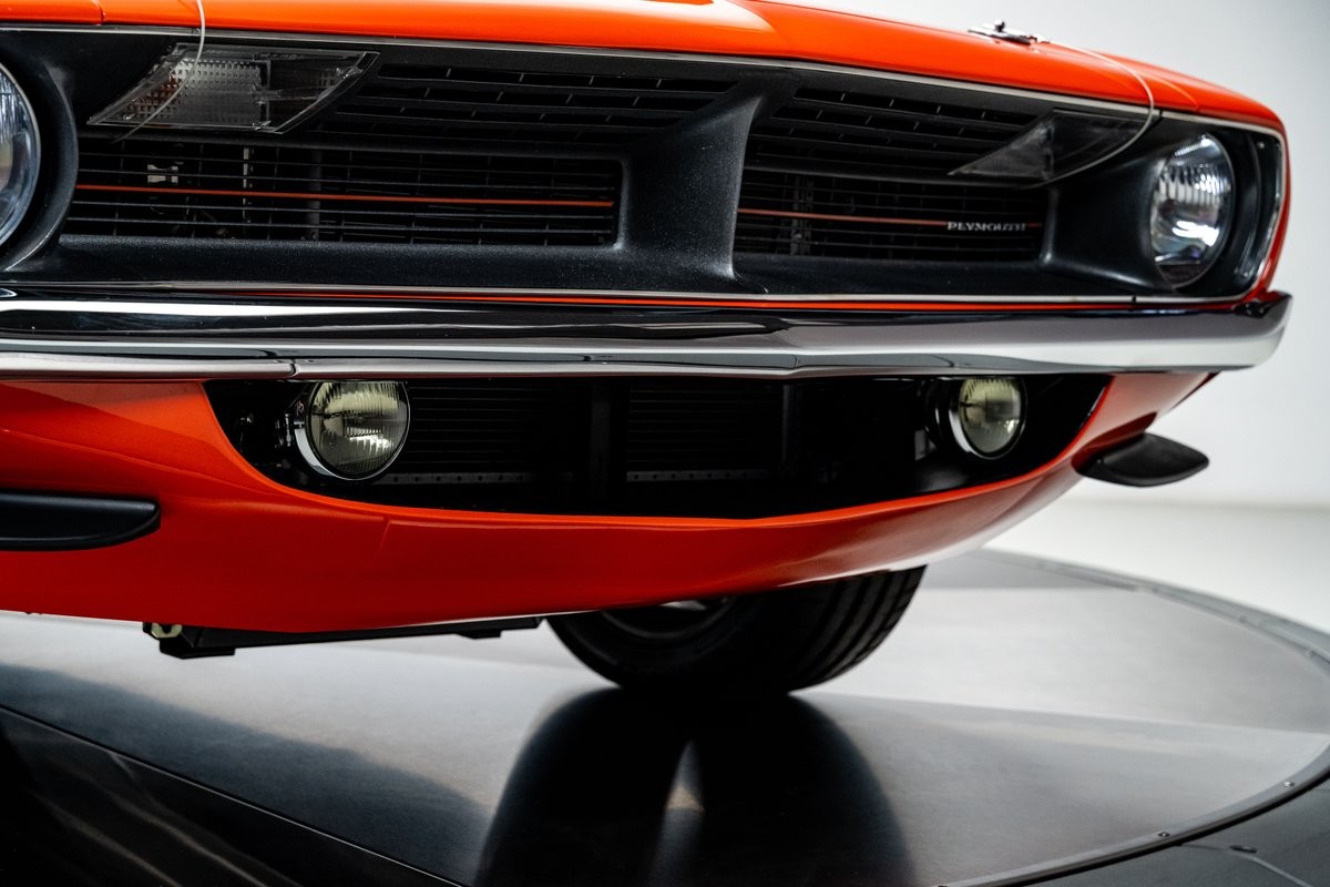 Plymouth-Barracuda-1970-Hardtop-10