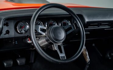 Plymouth-Barracuda-1970-Hardtop-3