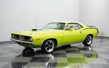 Plymouth-Barracuda-1973-Limelight-White-13