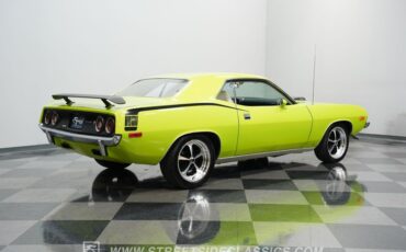 Plymouth-Barracuda-1973-Limelight-White-14