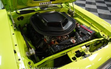 Plymouth-Barracuda-1973-Limelight-White-27