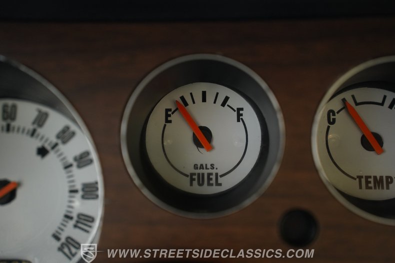 Plymouth-Barracuda-1973-Limelight-White-33