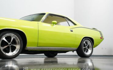 Plymouth-Barracuda-1973-Limelight-White-45