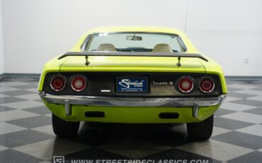Plymouth-Barracuda-1973-Limelight-White-9