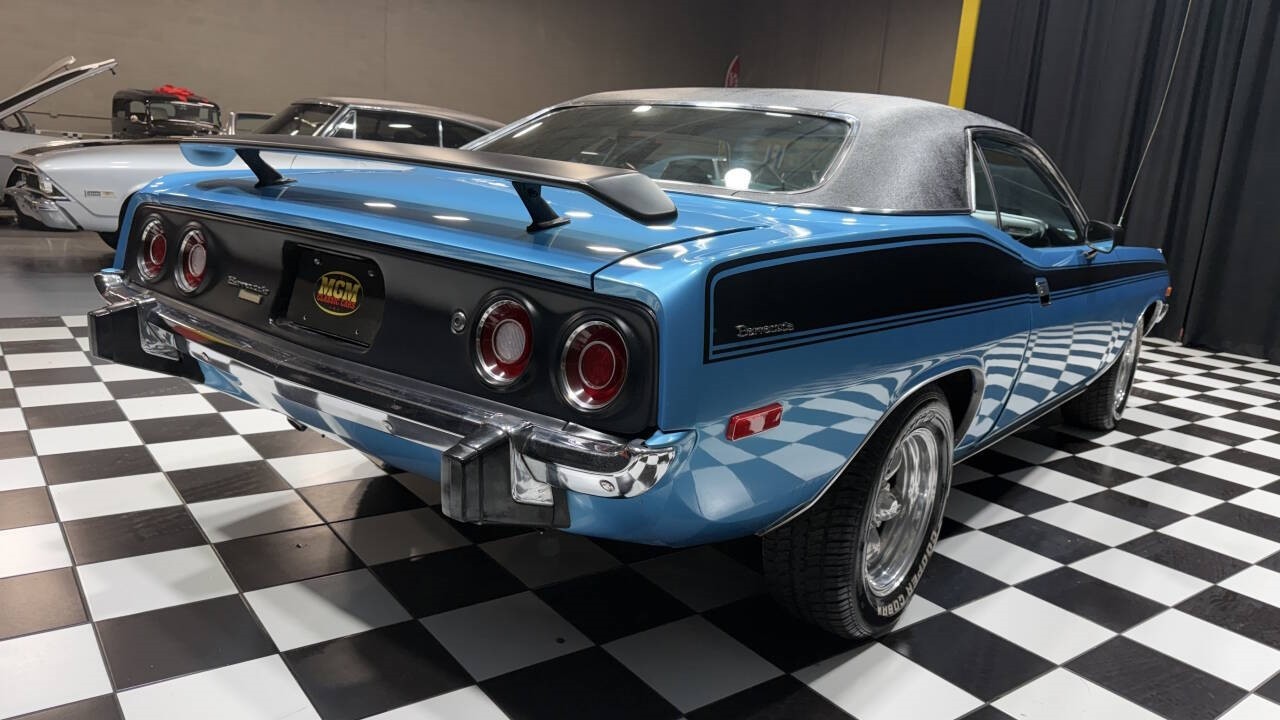 Plymouth-Barracuda-1974-Coupe-10