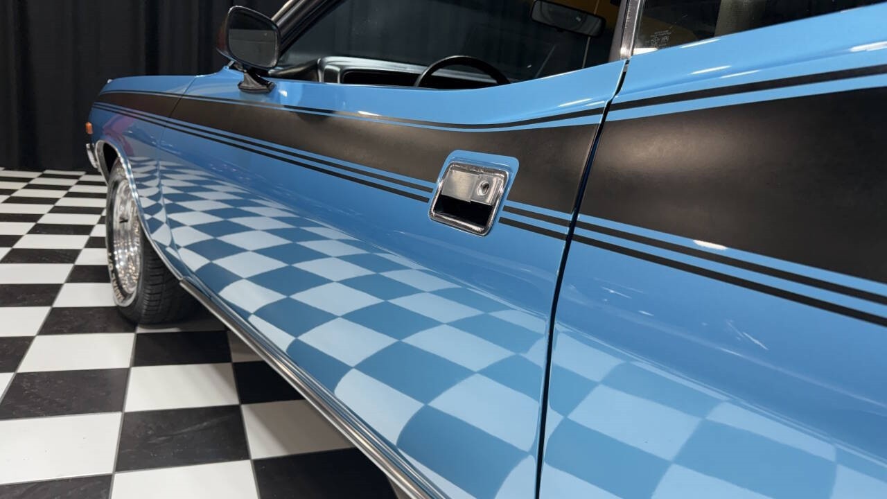 Plymouth-Barracuda-1974-Coupe-27