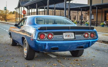Plymouth-Barracuda-1974-Coupe-3