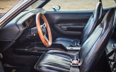 Plymouth-Barracuda-1974-Coupe-33